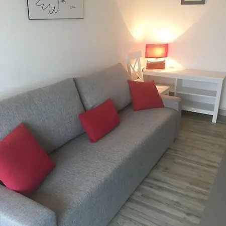 J1 Residencebnb Confortfrejus Les Pieds Dans L'eau *