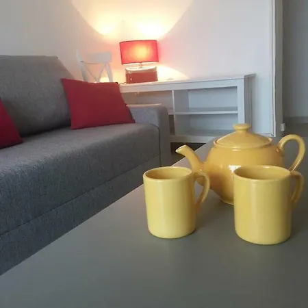 J1 Residencebnb Confortfrejus Les Pieds Dans L'eau 아파트 *